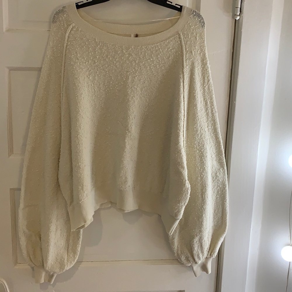FREE PEOPLE OVERSIZED SWEATER